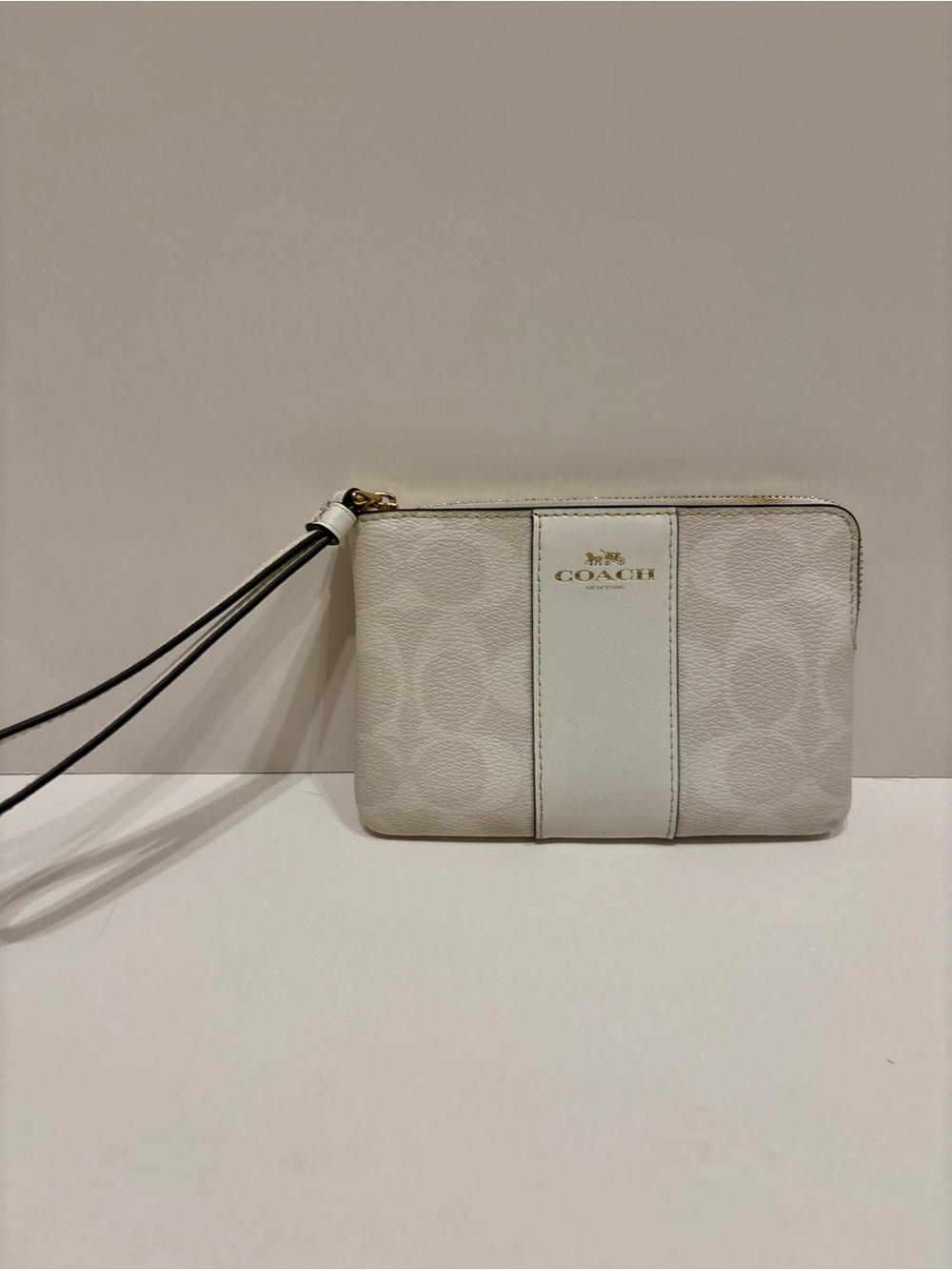 Coach Cream & White Signature Wristlet